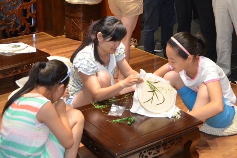 民盟山河智能支部活动彰显“针”功夫