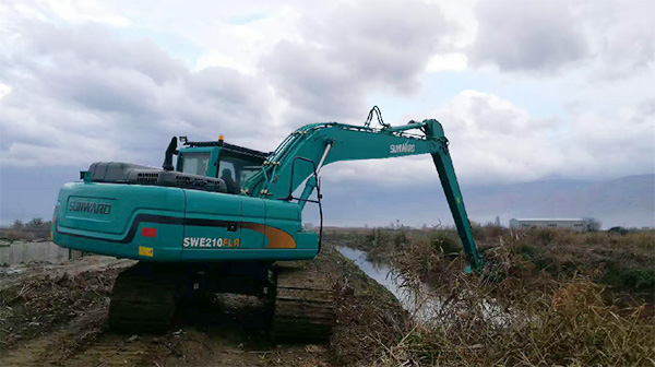 守护蓝色多瑙河，山河智能长臂挖掘机欧洲首秀
