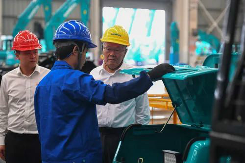 “智慧工厂”引领“生产节拍”——宅男在线视频智能一探究竟