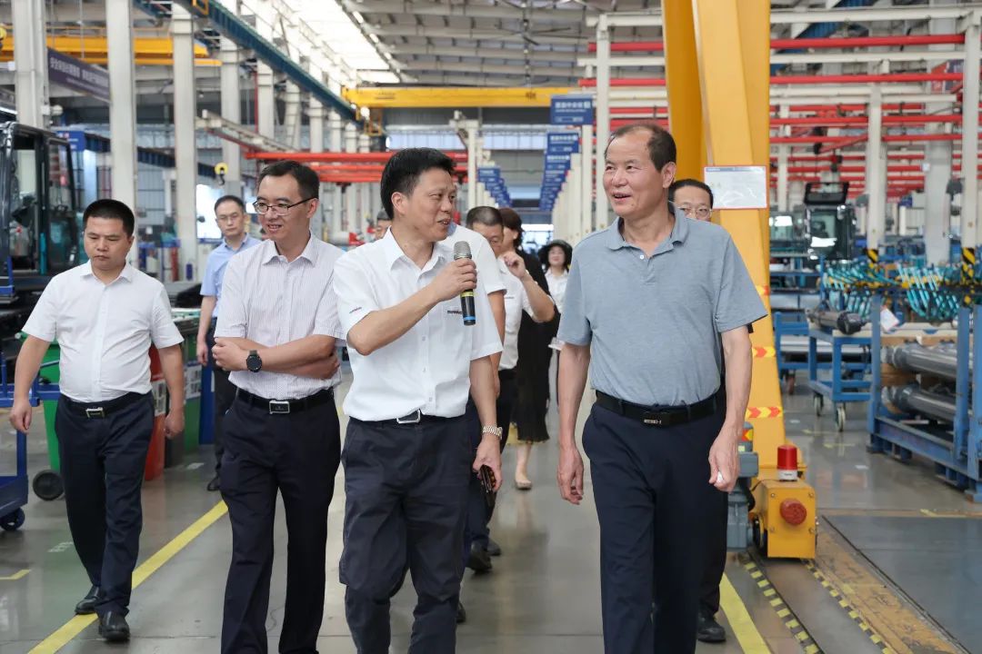 农业农村部农业机械化管理司调研山河智能