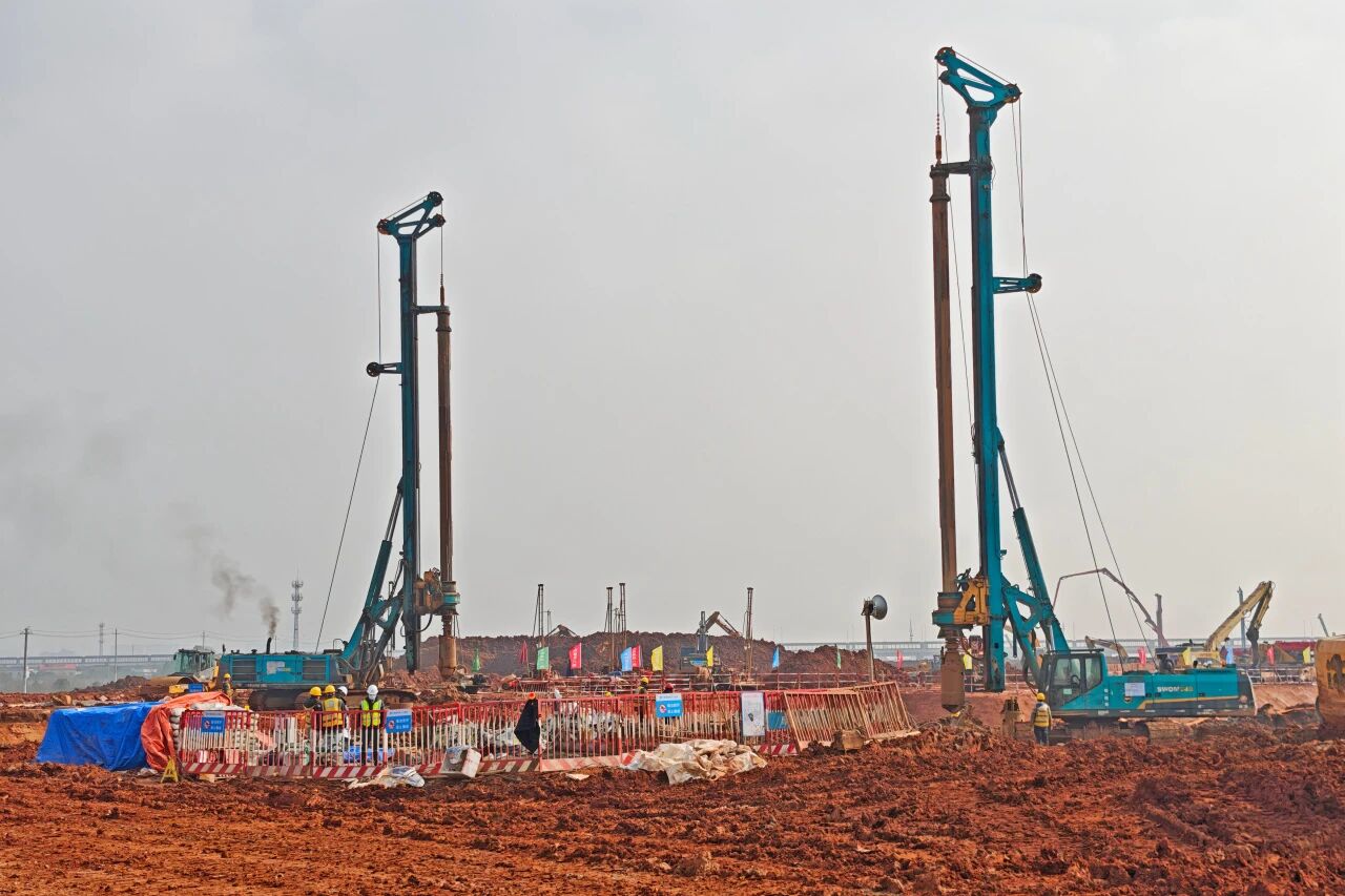 刷新“进度条”、构筑新地标！山河智能旋挖集群助力长沙奥体中心建设